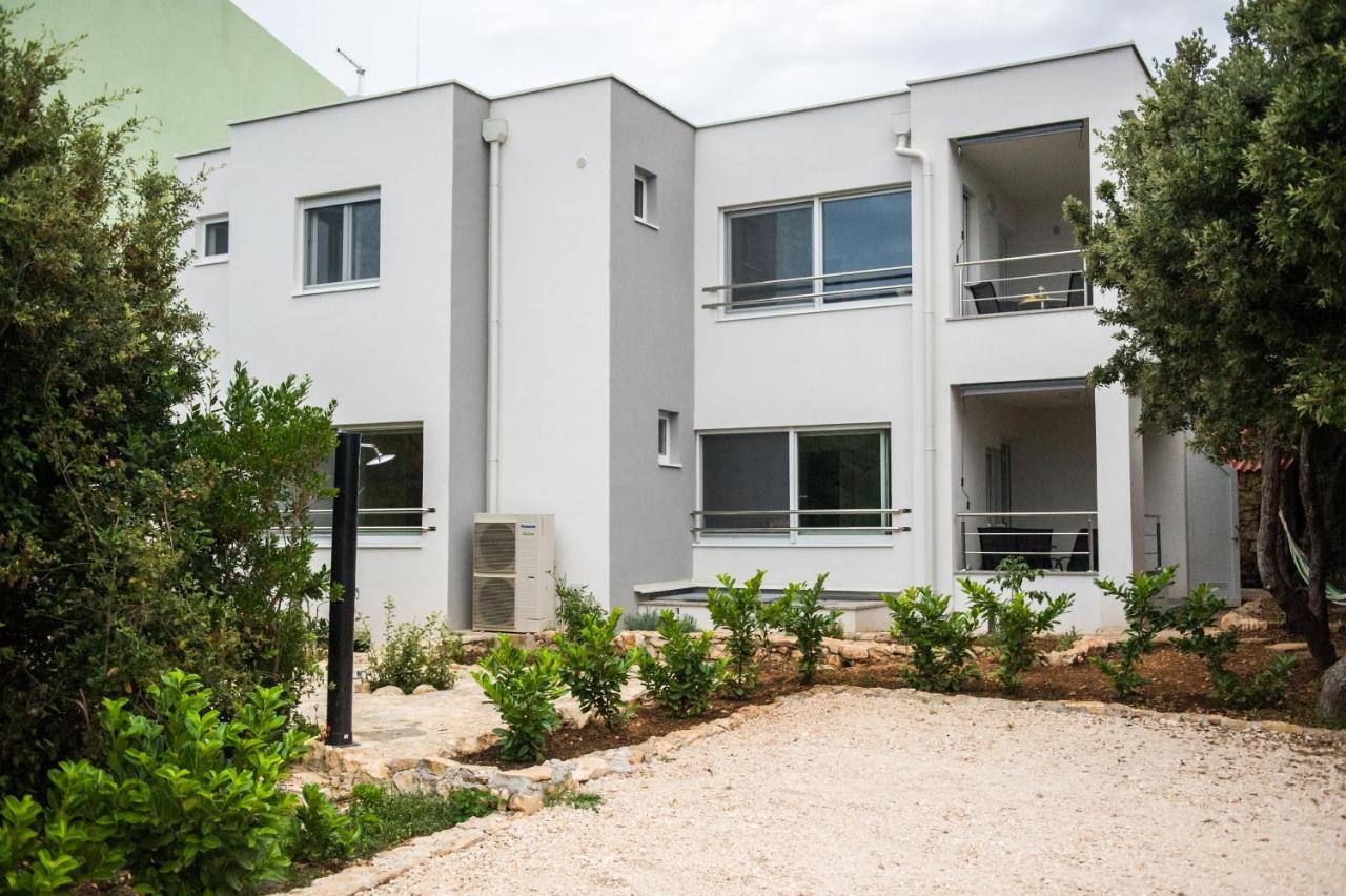 Apartments Jedro Petrčane Exterior foto